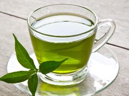 El té verde contiene cafeína, lo que te ayuda a 