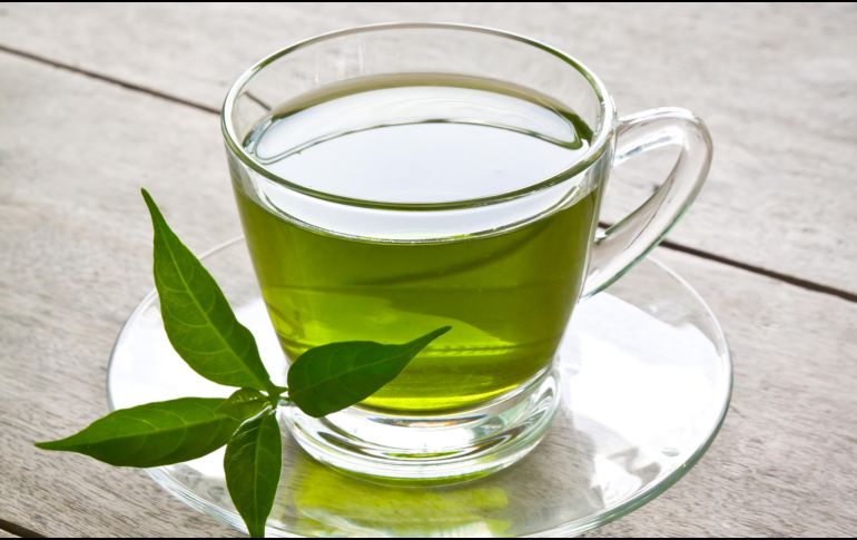 El té verde contiene cafeína, lo que te ayuda a 