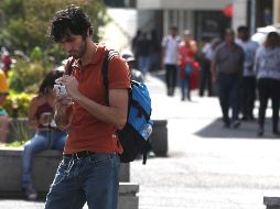 Por cada 45 minutos que se estén usando los audífonos, se deben descansar 15 minutos sin ellos. SUN / ARCHIVO