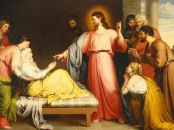 «Él se le acercó, y tomándola de la mano, la levantó. En ese momento se le quitó la fiebre y se puso a servirles». WIKIPEDIA/«La curación de la suegra de Pedro», de John Bridges