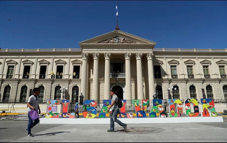 Estaba previsto que los lugares comenzaran a recibir a los votantes a las 07.00 hora local (13.00 GMT), pero en algunos centros la apertura se retrasó varios minutos. EFE / ARCHIVO