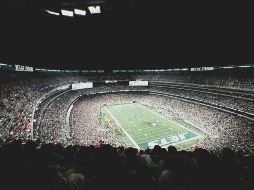 El estadio que tiene por nombre comercial Metlife Stadium, y que cambiará para albergar la Copa del Mundo, es sede actual de los equipos de la NFL, New York Jets y New York Giants. Unsplash.
