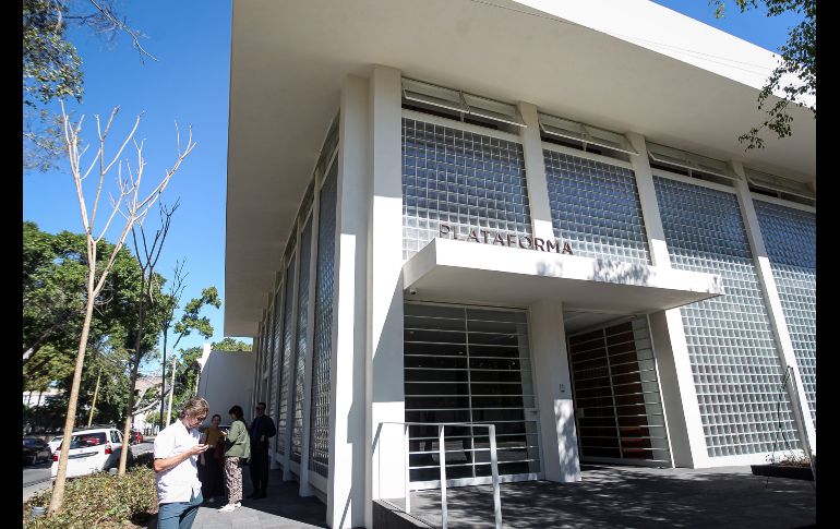 El nuevo espacio para el arte contemporáneo, Plataforma abrió sus puertas al público este domingo 4 de febrero con dos proyectos artísticos, “Futuro Enterrado” y la Colección Suro. EL INFORMADOR / H. Figueroa