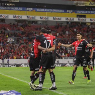 Atlas se reivindica y golea a Santos Laguna