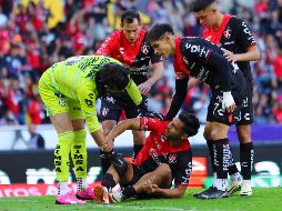 Aguirre, quien hizo su cuarto gol en lo que va del Clausura 2024, fue trasladado al hospital de inmediato  para su curación. IMAGO7.