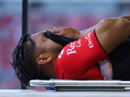 Eduardo Aguirre terminó chocando contra el portero Carlos Acevedo, y resultó lesionado. IMAGO7