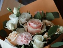 Un ramo de flores puede ser toda una declaración de sentimientos. UNSPLASH/Taisiia Shestopal