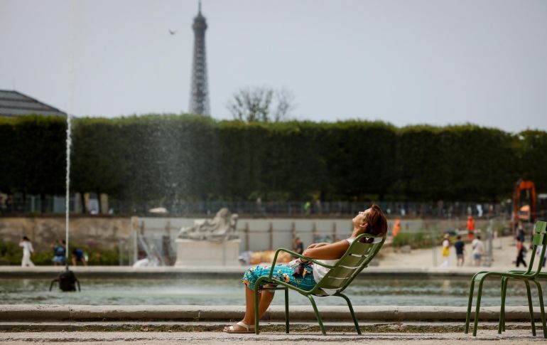 Según la NOAA, hay un 33% de posibilidades que 2024 supere este máximo histórico y un 99% que se sitúe entre los cinco años más cálidos de los registros. AP / ARCHIVO