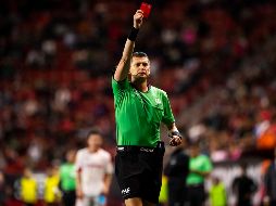 Según el diario Telehgraph, se eligió el color azul sobre el propuesto naranja, ya que podría haber confusión entre las que ya se utilizan. IMAGO7