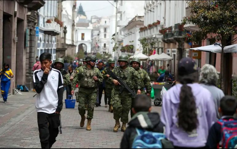 Entre el 9 de enero y el 7 de febrero las autoridades ecuatorianas también afirman haber abatido a siete presuntos miembros de estas bandas ahora catalogadas como terroristas. EFE / ARCHIVO