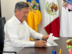 La resolución impediría al alcalde contender por la reelección. FACEBOOK / Profe Michel