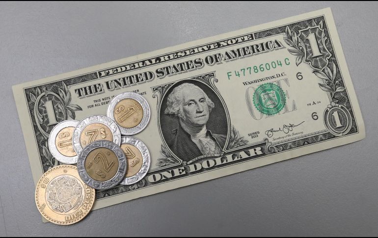 En lo que va del año, el peso mexicano se ha depreciado en 1.20% frente al billete verde. NTX / ARCHIVO