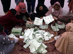 La violencia entre ambas facciones rivales estalló después de que miembros del PTI acusaran a un funcionario electoral de cambiar los resultados en favor del PML-N, agregó el funcionario. EFE / ACHIVO