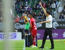 En relación a la expulsión de Anderson Santamaría, el quinto jugador de Atlas que ve la tarjeta roja en seis partidos, el técnico Beñat San José aclaró que es un tema que le ocupa. IMAGO7