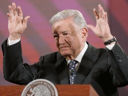 Andrés Manuel López Obrador invitó a Tim Golden a participar en la mañanera. EFE