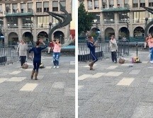 El baile se celebró justo arriba de la Calzada Independencia, sobre el puente de la Plaza Tapatía, a un costado de la fuente de las “serpientes”. ESPECIAL