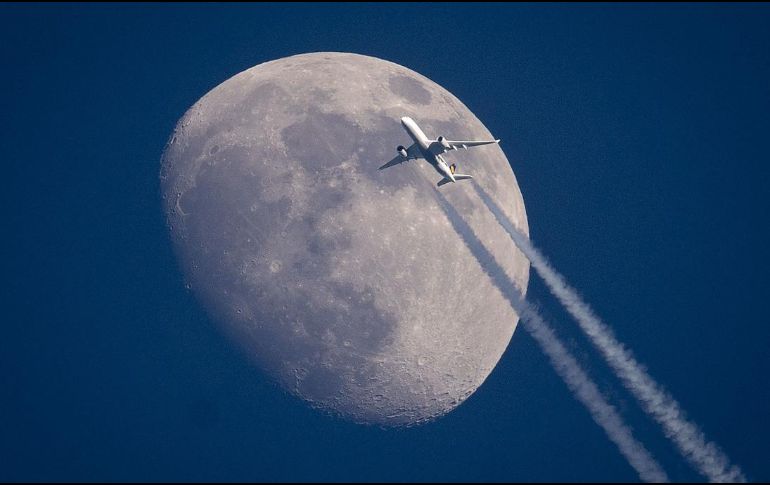 La luna ha fascinado al humano a lo largo de los siglos. AP/ ARCHIVO