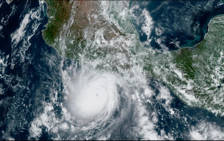 Wehner y Kossin encontraron que de las 12 tormentas ocurridas en los últimos nueve años, cinco exceden la hipotética “Categoría 6” propuesta en su estudio. NOAA / ARCHIVO