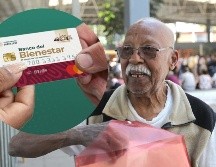 Por la veda electoral, los adultos mayores recibirán un depósito adelantado de 12 mil pesos. EL INFORMADOR/ ARCHIVO