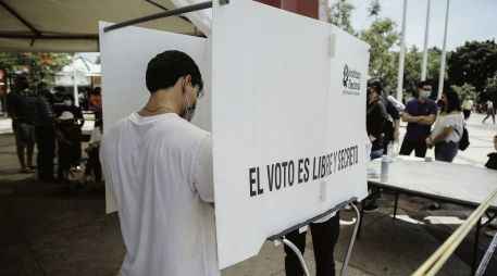 Aseguran que otro riesgo de cara al proceso electoral es el debilitamiento de las instituciones. EL INFORMADOR/ Archivo