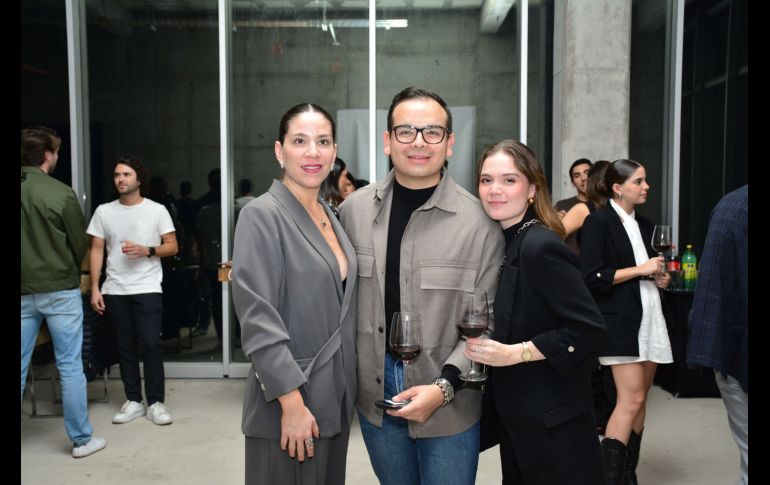 Sofía Zermeño, Alfonso Ruiz y Paulina Santana. GENTE BIEN JALISCO/ Marifer Rached