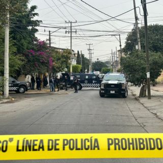 Tras balacera, detienen a 2 en Guadalajara; recuperan un vehículo