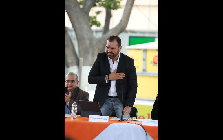 El diputado local de Movimiento Ciudadano y aspirante a la alcaldía de Tlajomulco de Zúñiga, Gerardo Quirino Velázquez, se reunió con empresarios en aquel municipio en el marco de los espacios llamados “Diálogos Tlajomulco”. CORTESÍA