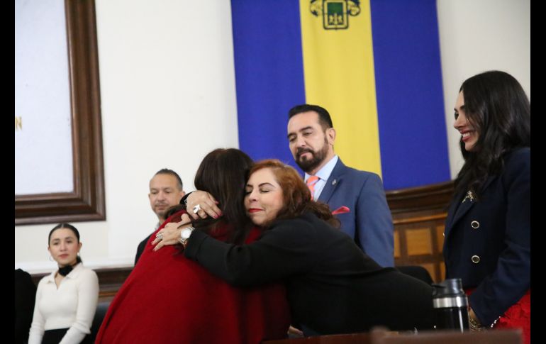 En la  sesión participaron el Secretario General del Gobierno de Jalisco, el  Presidente de la Mesa Directiva del Congreso del Estado y el  Magistrado Presidente del Supremo Tribunal de Justicia y Consejo de la Judicatura del Estado. CORTESÍA/ Gobierno de Guadalajara.