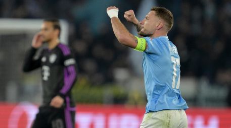 Ciro Immobile celebra tras anotar el gol de Lazio en la victoria 1-0 ante Bayern Múnich en los octavos de final de la Liga de Campeones. AP/LaPresse/A. Falcone