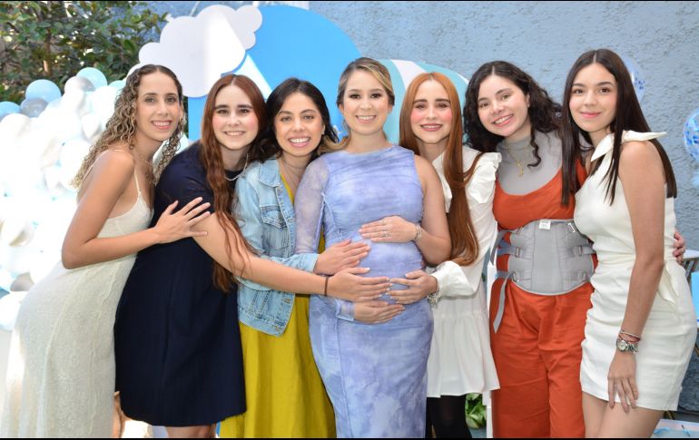 Daniela Barraga´n, Regina Solis, Marcela Tamez, Marisa Barragán, Frania Solis, Melissa Tamez y Ana Luisa Barragán. GENTE BIEN JALISCO/ Marifer Rached