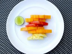 La porción de fruta debe medirse en taza, en el caso de fruta picada. UNSPLASH / N. Agus Arya