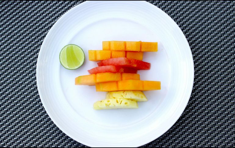 La porción de fruta debe medirse en taza, en el caso de fruta picada. UNSPLASH / N. Agus Arya