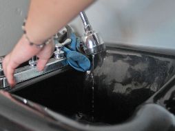 Se estima que un sólo litro de aceite es capaz de contaminar hasta 40 mil litros de agua. EL INFORMADOR/ ARCHIVO.