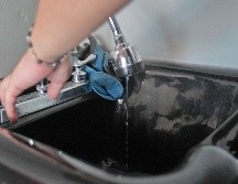 Se estima que un sólo litro de aceite es capaz de contaminar hasta 40 mil litros de agua. EL INFORMADOR/ ARCHIVO.