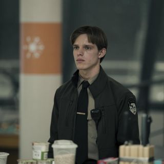 Finn Bennett habla sobre su participación en “True Detective”; este domingo es final de temporada
