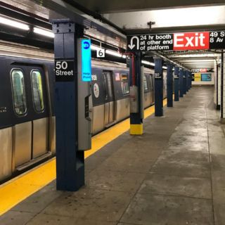 Arrestan a joven de 16 años por tiroteo en metro de Nueva York que dejó 1 muerto