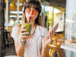 Los batidos verdes se elaboran con diversas frutas y verduras. ESPECIAL