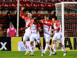 Los Rayos lucían dominados por los de Querétaro, pero aprovecharon la expulsión de Miguel Ángel Barbieri para ir al frente hasta conseguir el empate. IMAGO7/V. Pichardo