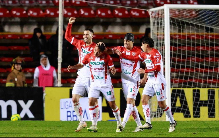 Los Rayos lucían dominados por los de Querétaro, pero aprovecharon la expulsión de Miguel Ángel Barbieri para ir al frente hasta conseguir el empate. IMAGO7/V. Pichardo