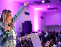 Claudia Delgadillo, recibió su constancia que la acredita como candidata a la gubernatura de Jalisco por el partido Hagamos. ESPECIAL