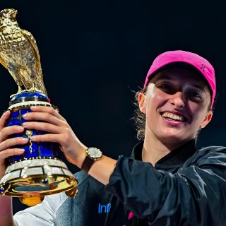 Iga Swiatek logra su tercer título seguido en Doha
