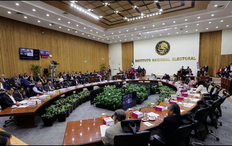 La Comisión Temporal de Debates del INE va por formato de segundo debate presidencial. ESPECIAL