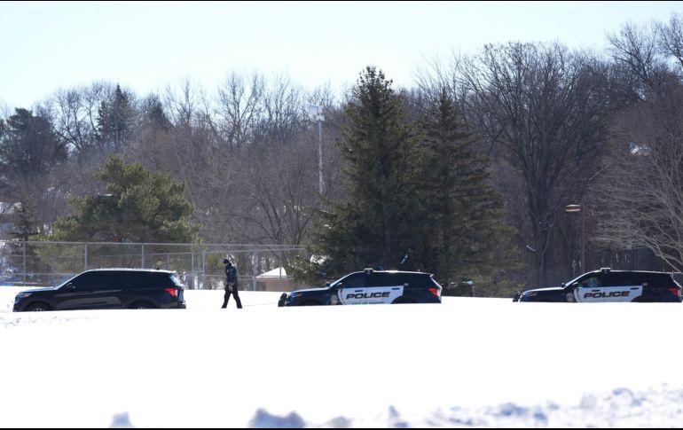Un hombre asesinó a  a dos agentes y a un bombero que brindaba asistencia médica a uno de los heridos. AP/ A. Parr.