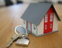 En los casos de adquisición de vivienda, existente o nueva, el Infonavit brinda a los trabajadores una serie de beneficios. ESPECIAL / Foto de Tierra Mallorca en Unsplash