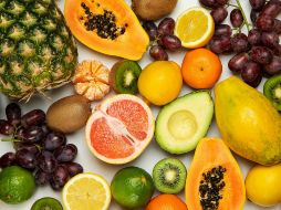 Una alimentación variada debe estar compuesta de frutas. ESPECIAL/ Foto de Julia Zolotova en Unsplash