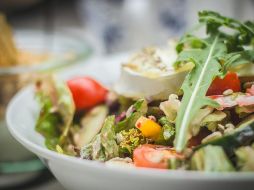 Mejor con Salud comparte algunas ideas de cenas ligeras y nutritivas. UNSPLASH / J. Schreiber