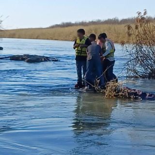 INM rescata a dos menores y seis adultos en el Río Bravo
