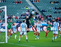 Las mexicanas fueron las que más propositivas se mostraron al frente, sin embargo, no fueron lo suficientemente determinantes para superar la portería argentina. IMAGO7.