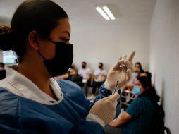 La OMS recomendó continuar con todas las medidas preventivas, incluso después de la vacunación contra el COVID-19. EL INFORMADOR / ARCHIVO