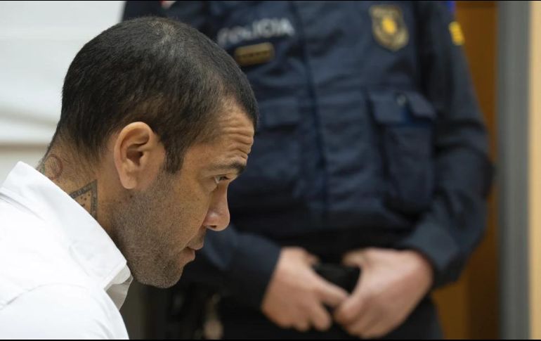 Además de la pena en prisión, Dani Alves deberá indemnizar a la víctima con 150 mil euros. AP / ARCHIVO